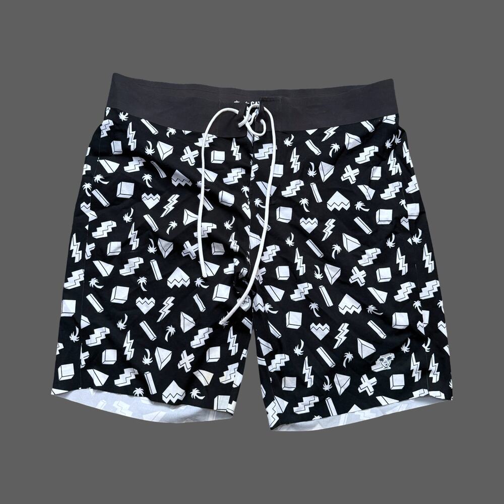 Catch Surf Patterned Boardshorts Black White Size 30 GUC